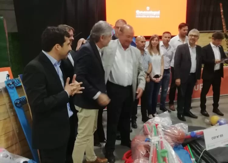 Firmaron convenio para construir un polo tecnológico en el Parque Industrial