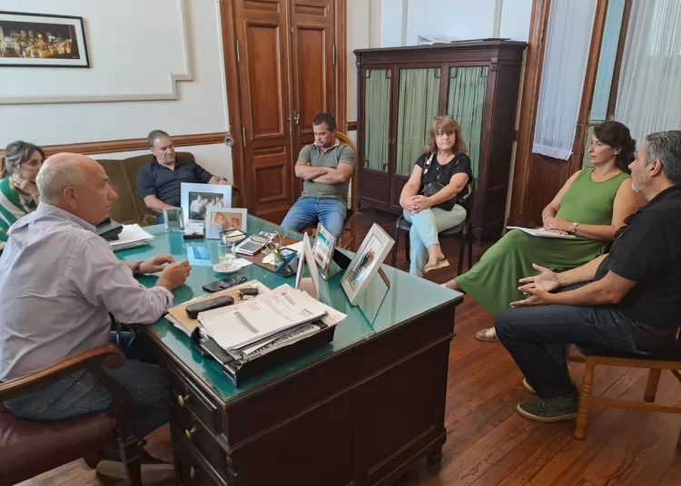 Por Vacaciones Felices, Fernández se reunió con inspectores y consejeros escolares