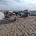 Un mar pero de gente: masiva concurrencia a la playa y advertencias por el uso del agua y la electricidad
