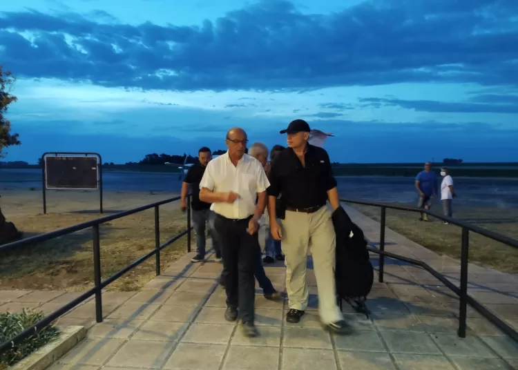 Aterrizó Berni en la ciudad y se sumará a la comitiva de Kicillof