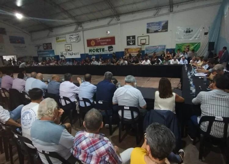 Kicillof, en Claromecó, por el apoyo provincial para Oncología: «la descentralización va a evitar traslados a otras ciudades»