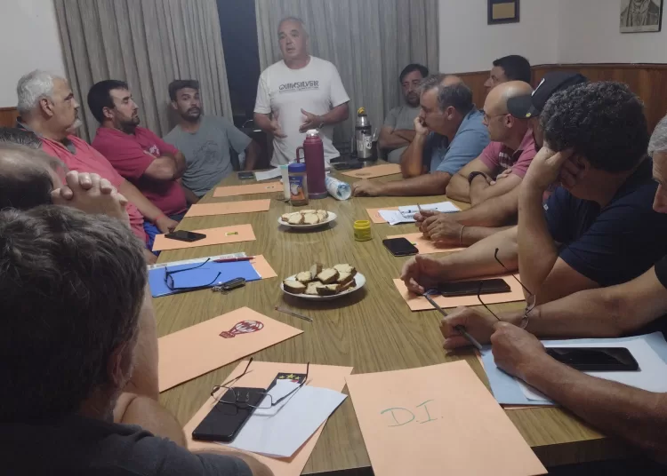 El fútbol podría comenzar el 19 de marzo