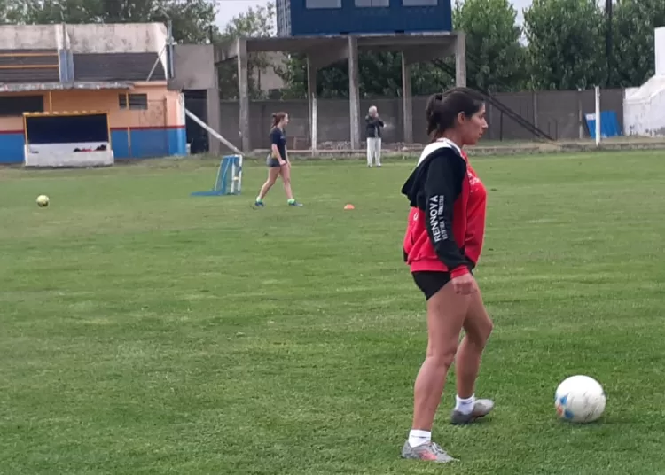 La Selección femenina entrenó en Colegiales pensando en el cruce frente a Tandil