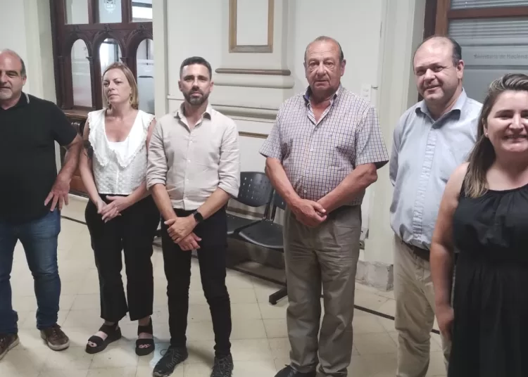 Funcionarios de Salud dialogaron con Sánchez: ampliación del Hospitalito y área de Oncología, entre los temas a resolver