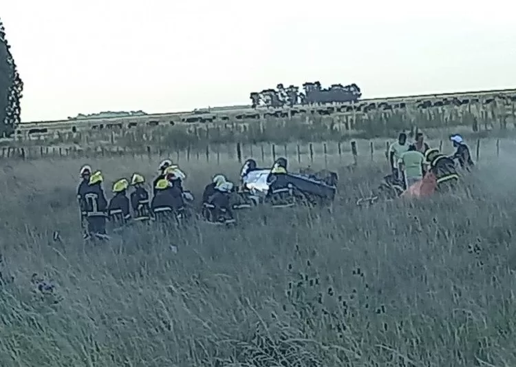 Trágico siniestro vial con un fallecido y cinco heridos tresarroyenses entre Laprida y Juárez
