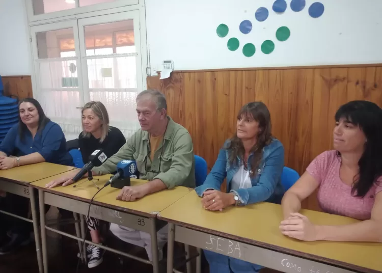 Por el cincuenta aniversario de la educación de adultos se realizarán jornadas de difusión