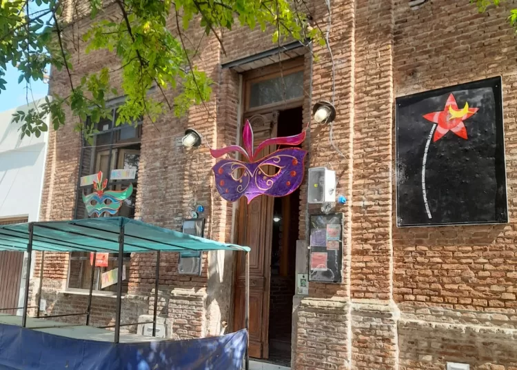 La Casona festejará el Carnaval con la quema de Momo, murgas y comparsas callejeras