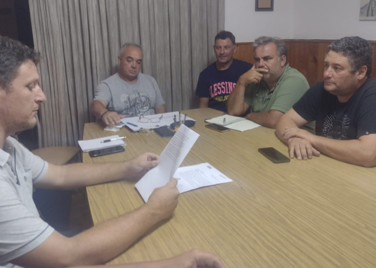 Ultiman detalles para el inicio del Oficial