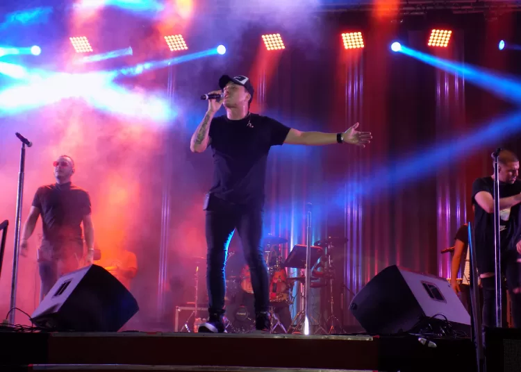 Banda XXI repobló el escenario a puro cuarteto en la tercera noche