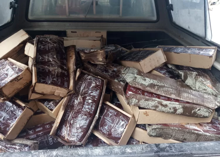 Secuestraron alimentos vencidos de un súper en Ameghino al 300