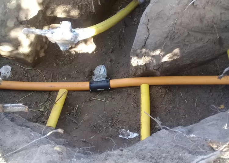 Efectúan trabajos de gas y cloacas en dos puntos de la ciudad
