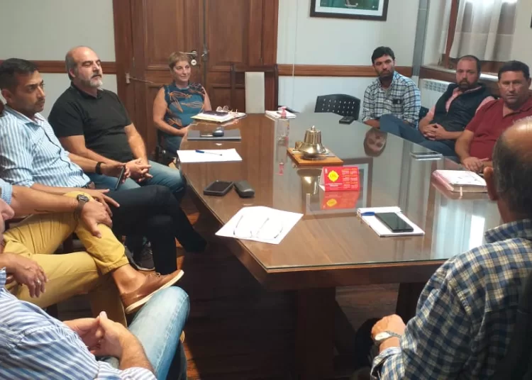 Entre las obras comprometidas para el año, prometen instalar dos destacamentos policiales en barrios
