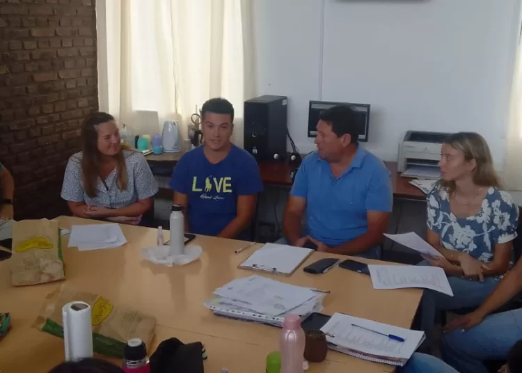Desarrollo Social mantuvo reunión con funcionarios por trabajos en barrios