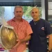 Sortearon un huevo de Pascua gigante en la Farmacia Sindical de Empleados de Comercio