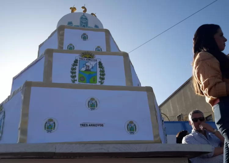 Fotogalería: Tres Arroyos cantó 139 junto a la ciudadanía