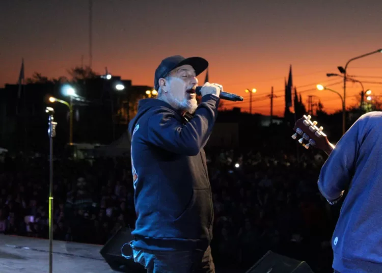 Kapanga le puso música, color y fiesta al cumpleaños 139 de la ciudad