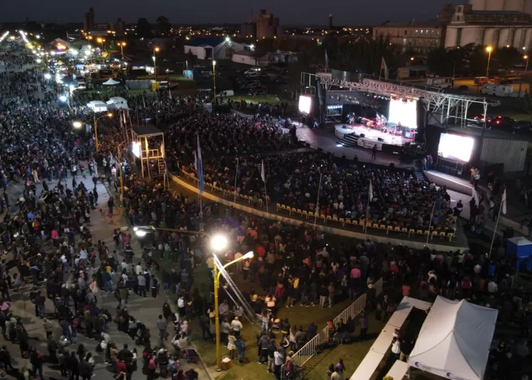 Un aniversario bien arriba: los 139 vistos desde el aire