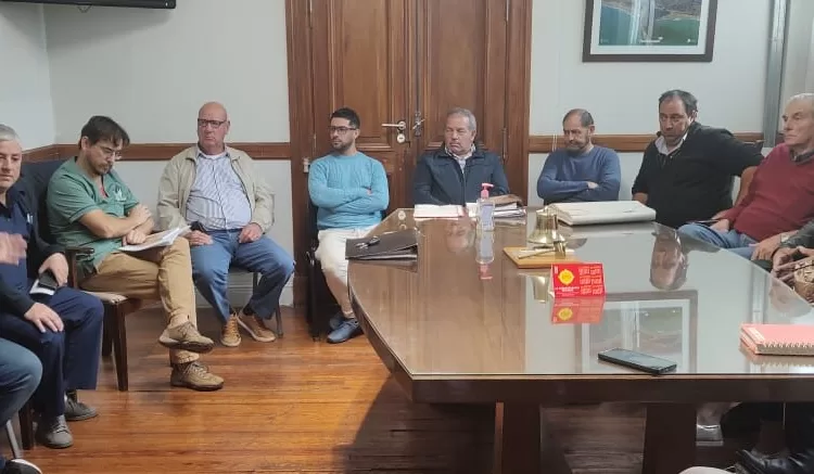 Por problemáticas de salud, Sánchez recibió a delegados y autoridades del Hospital