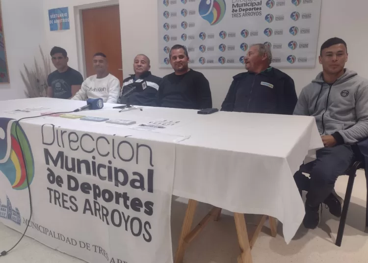 El 12 de mayo habrá festival boxístico con nueve combates, uno femenino, en el Polideportivo