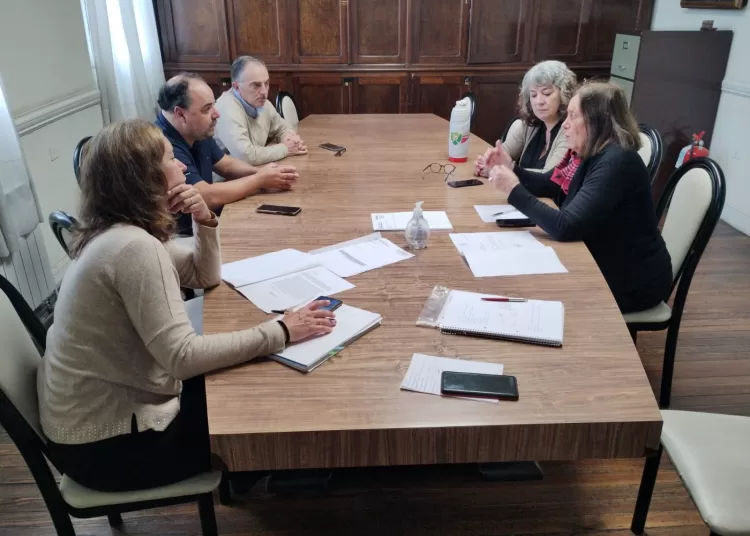 La oposición evalúa ir a la Justicia por falta de información sobre licitaciones públicas