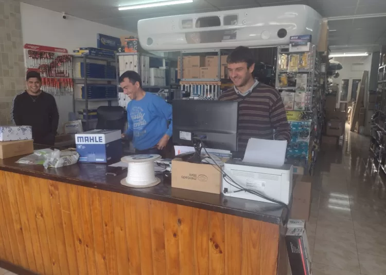 «Hay que cumplir con el cliente», señalan en Imperio Repuestos