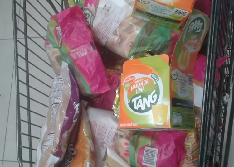 Secuestraron alimentos y bebidas vencidas de El Avión
