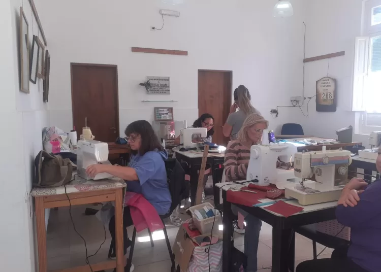 CULTURA PRESENTE EN LAS LOCALIDADES: Intensa actividad en los talleres gratuitos