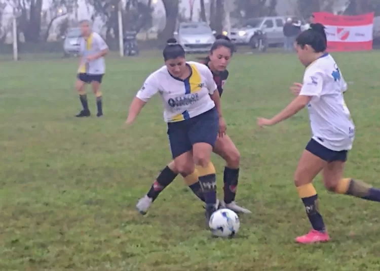 A pesar de la lluvia, las chicas jugaron toda la fecha