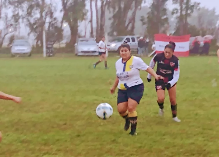 A pesar de la lluvia, las chicas jugaron toda la fecha