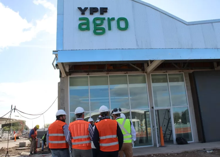 Producción ponderó el desembarco de YPF: «es impresionante lo que están montando», grafican