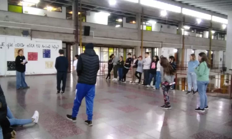 Ciclo de adolescencias: taller en género y diversidad
