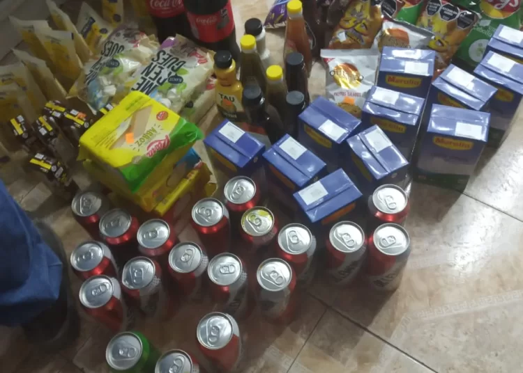 Secuestraron alimentos vencidos de un almacén