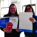 Entrega de material de difusión sobre línea 145 en Orense