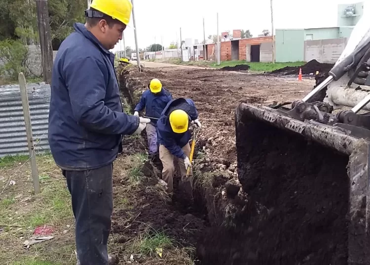 Continúan las obras de extensión de la red de gas en nuestra ciudad
