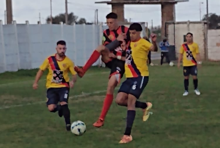 Cascallares impidió que Unión llegue a la punta del Ascenso
