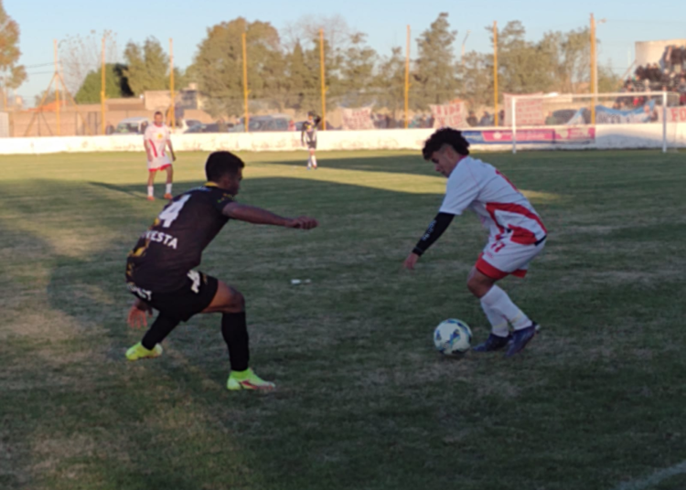 Tarde clásica en el fútbol de Primera división