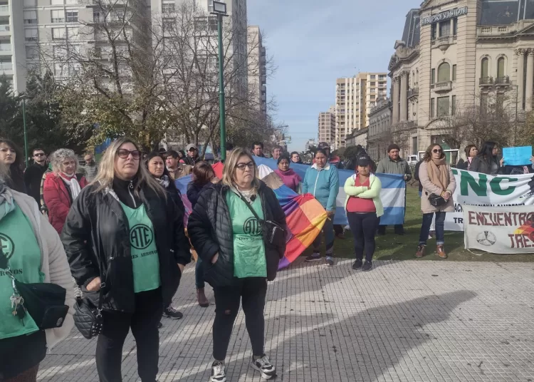 Marcharon en Plaza San Martín tras la represión en Jujuy