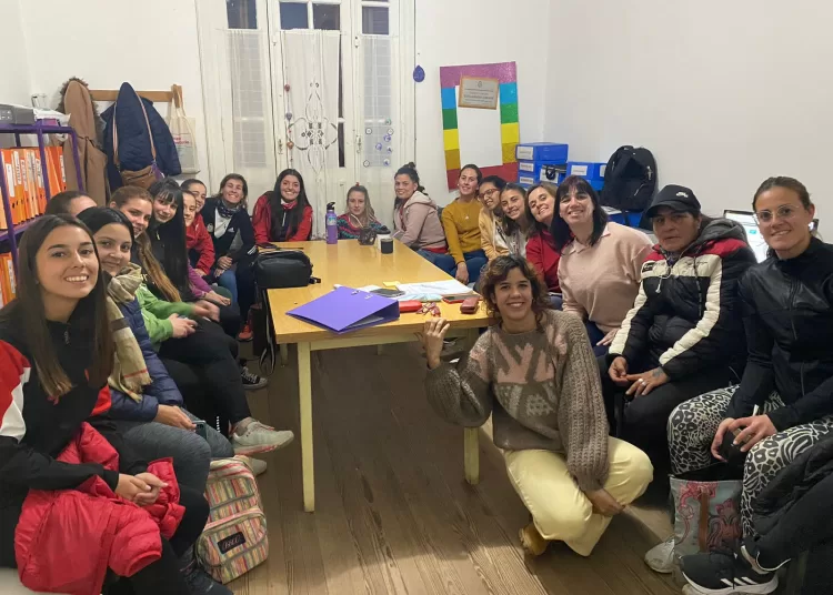 Género y Diversidad se reunió con jugadoras de la Liga Femenina de fútbol