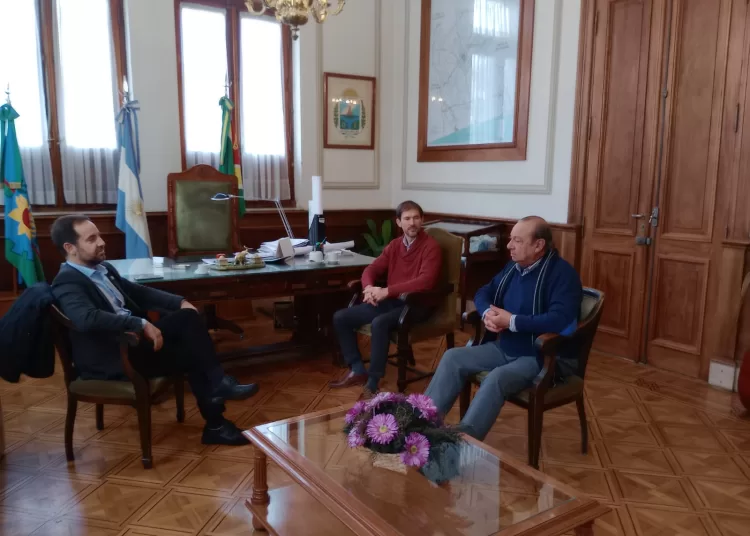 Encuentro entre Intendente y Gerente del Banco Provincia en Tres Arroyos