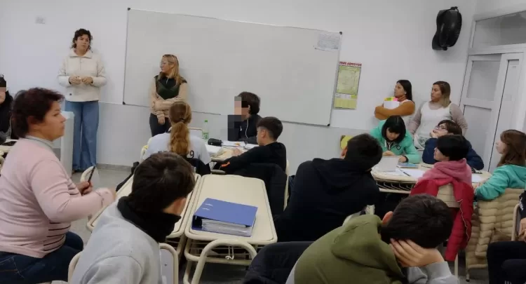 Ciclo de Adolescencias: Taller en Escuela Secundaria N° 9 de Tres Arroyos