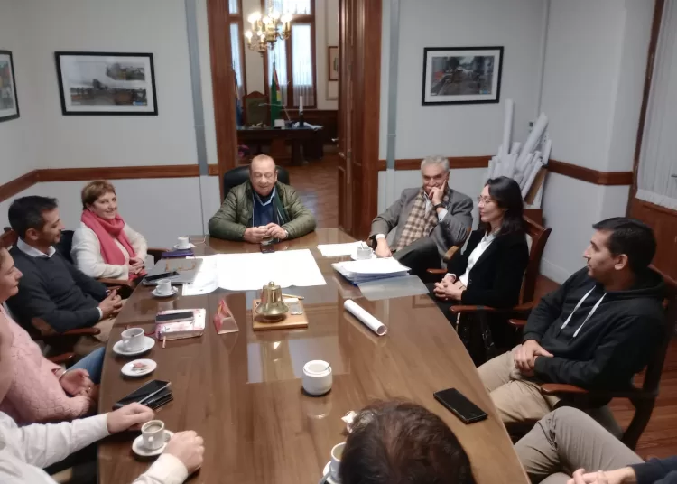 Intendente Carlos Sánchez convoca reunión estratégica con su gabinete