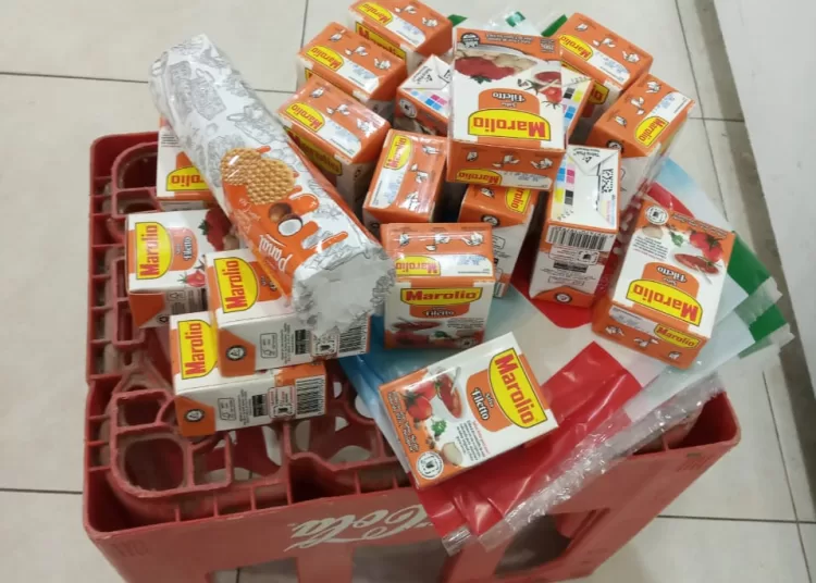 Decomisaron alimentos vencidos de un super en la primera cuadra de Güemes