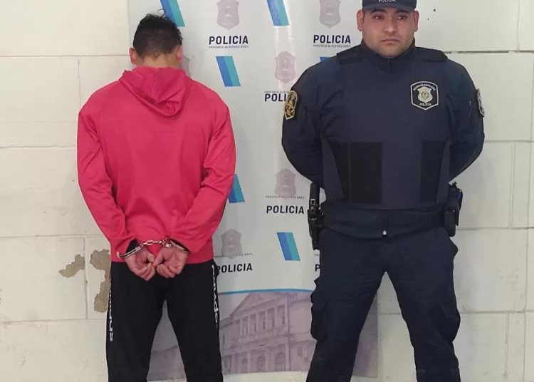 Lesionó a su pareja a golpes y lo aprehendieron