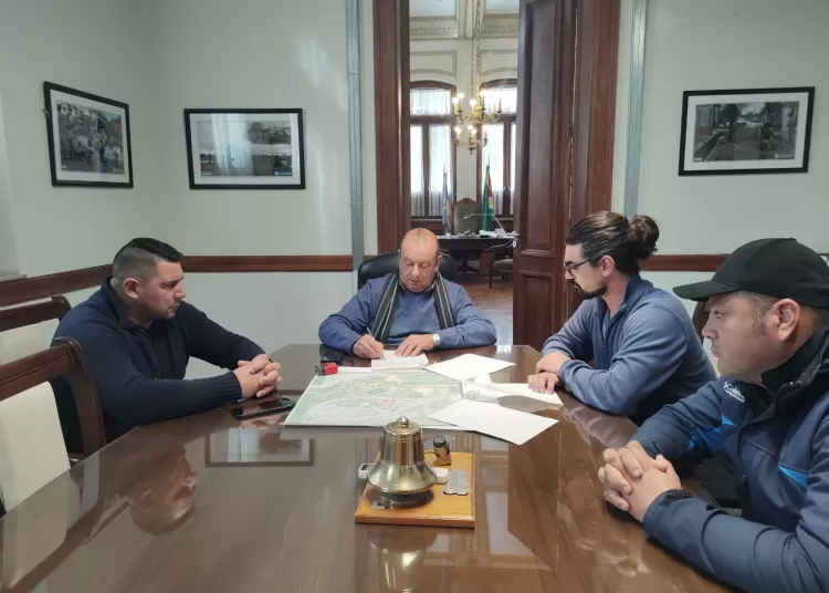 Se firmó convenio entre el municipio y UOCRA seccional Azul