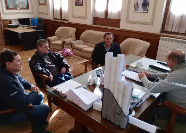 Equipo de profesionales asesora en caracterización y manejo de dunas costeras