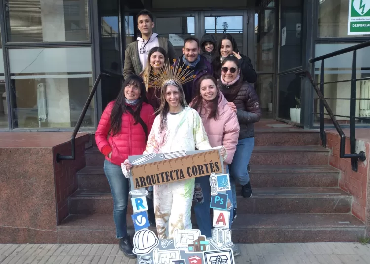 Nueva graduada de Arquitectura en el CRESTA