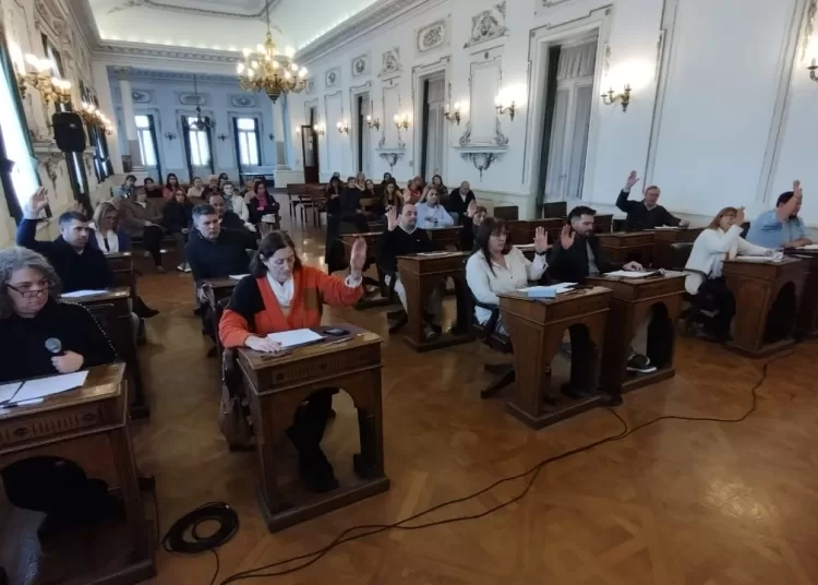 Volvió a sesionar el Concejo y la oposición rechazó el pedido de licencia de Sánchez