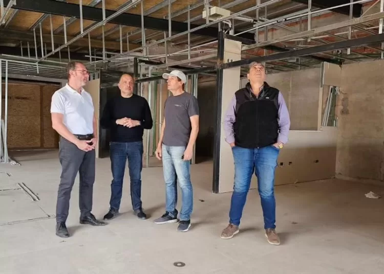Garate y Barragán recorrieron obras y experiencias habitacionales y médicas en Carlos Casares
