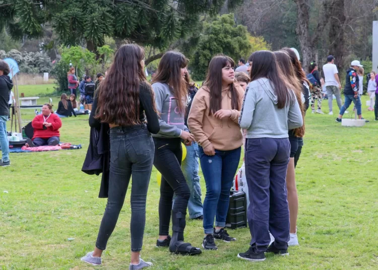 En el Parque Cabañas, y pese al clima, se celebró el arribo de la Primavera
