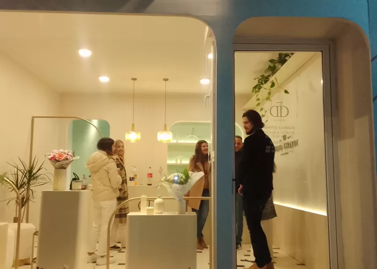 ¡Descubre el dulce encanto de Diana Girardi-Pâtisserie en Av. Belgrano 906!